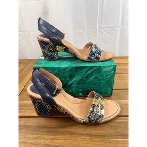 Born Sandals SZ 7M Women's Snakeskin Sandals Shoes Straps Comfort Heels